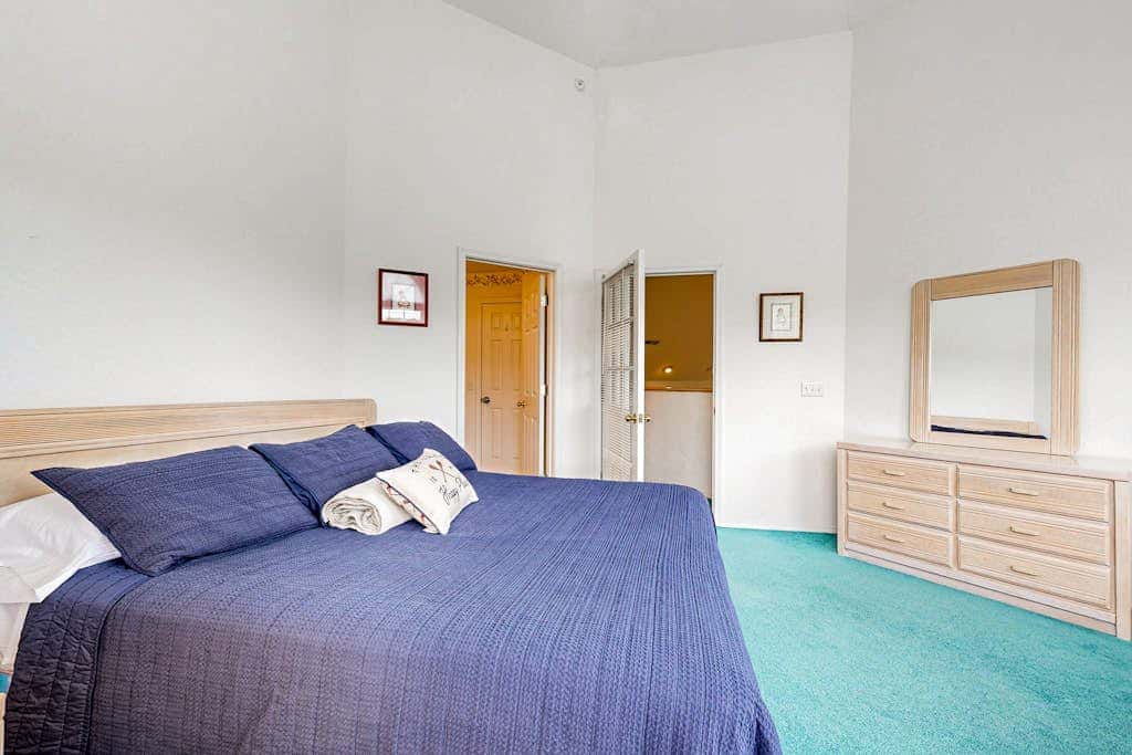 LAKEFRONT -3BRcondo-Resort amenities-Peaceful