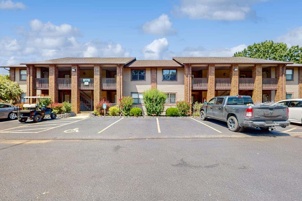 Serene 2BR Condo - POND VIEW - Pointe Royale