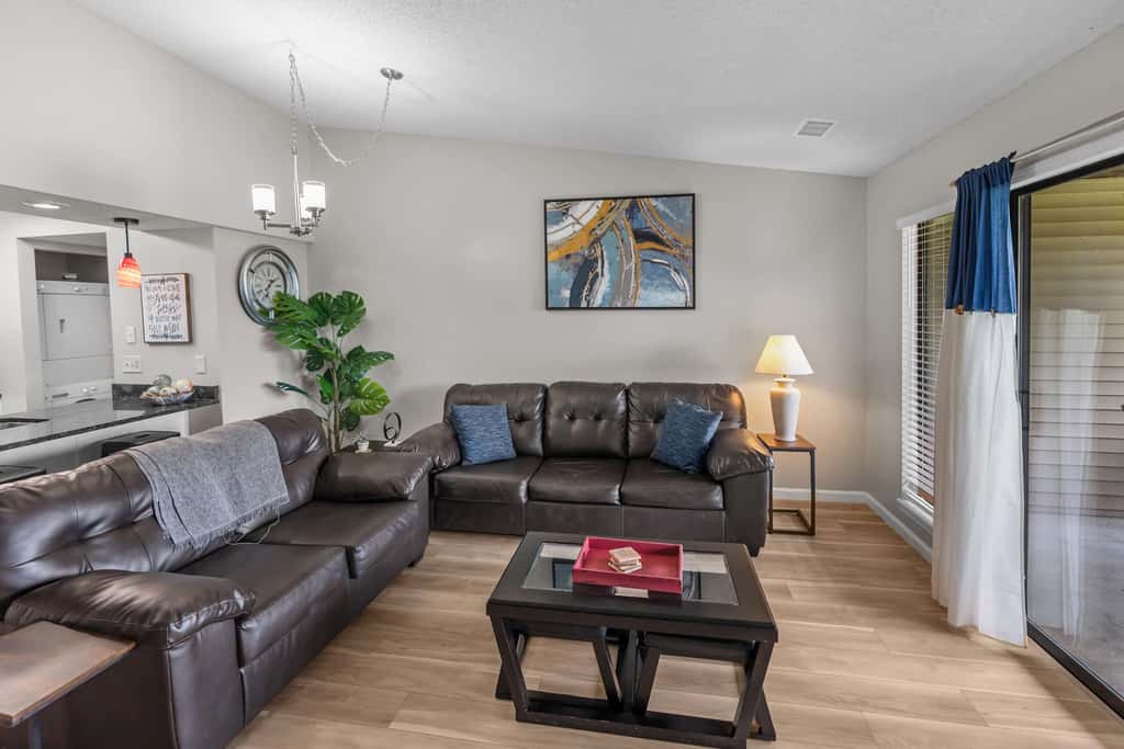 Serene 2BR Condo - POND VIEW - Pointe Royale