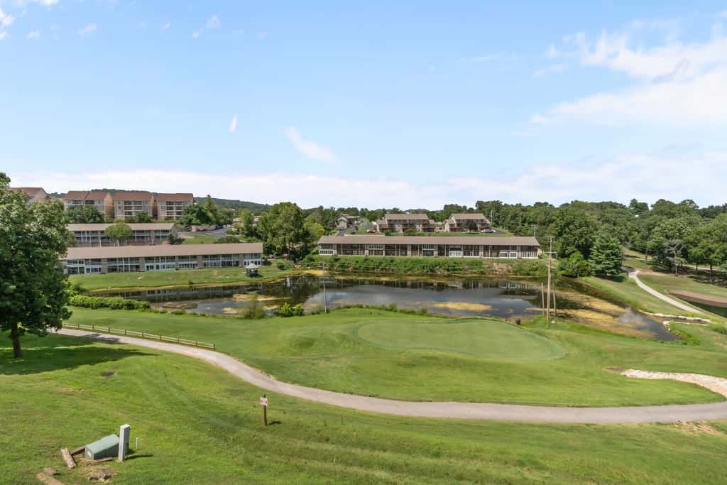 Serene 2BR Condo - POND VIEW - Pointe Royale