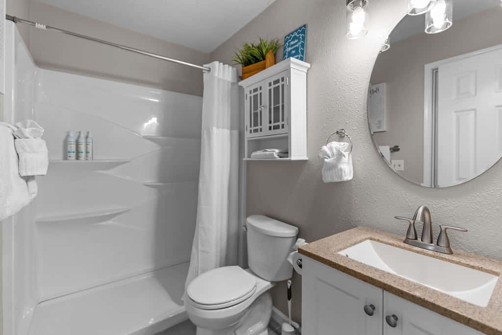 Serene 2BR Condo - POND VIEW - Pointe Royale
