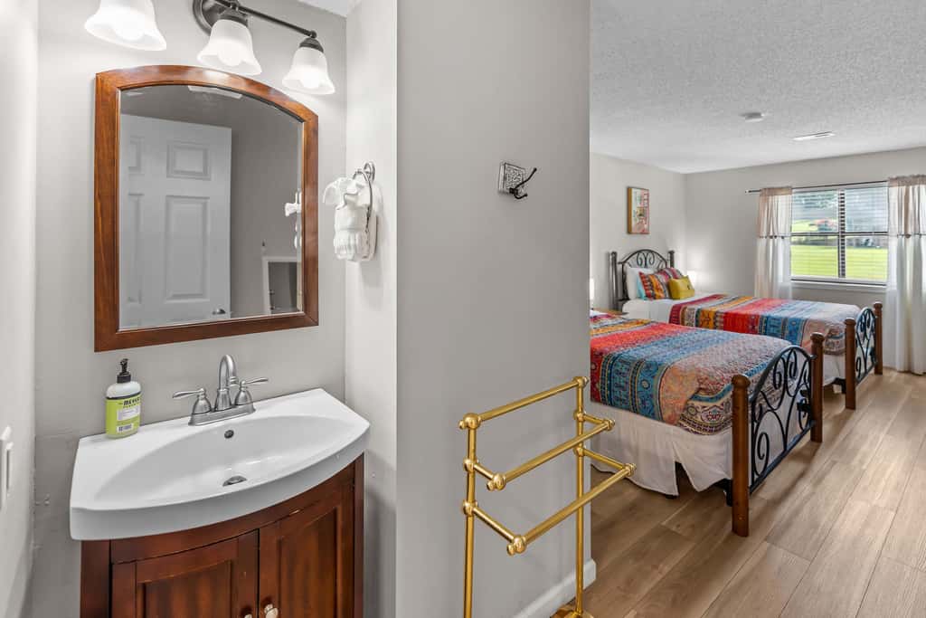 Serene 2BR Condo - POND VIEW - Pointe Royale