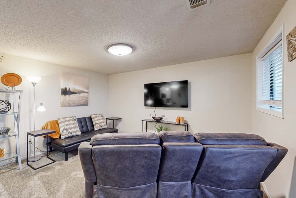 Serene 1BR Condo - Valley Views - Community POOL