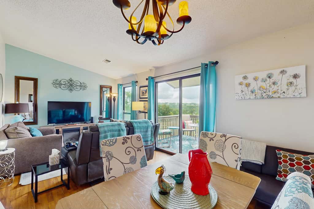 Serene 1BR Retreat - GOLF VIEW - Pools & Fireplace