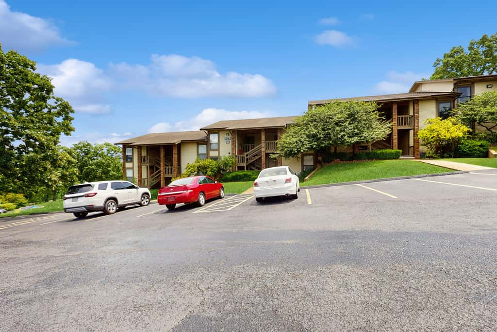 Serene 1BR Retreat - GOLF VIEW - Pools & Fireplace