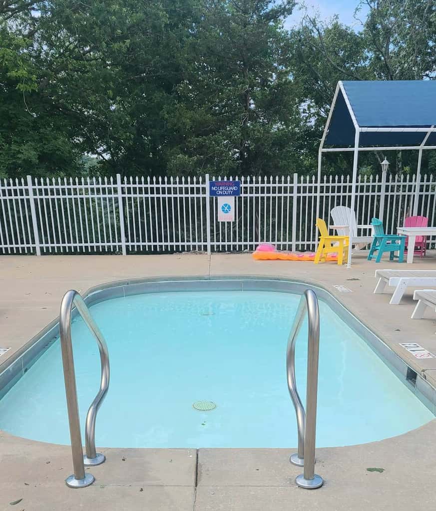 Rustic 2BR Cabin *POOL* Wooded
