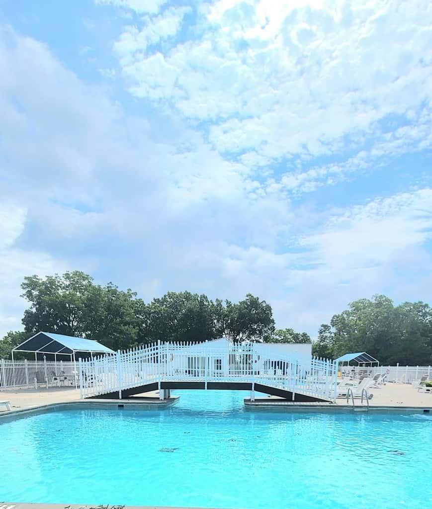 Rustic 2BR Cabin *POOL* Wooded