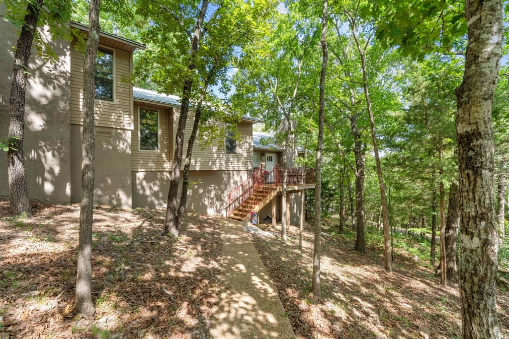 Rustic 2BR Cabin *POOL* Wooded