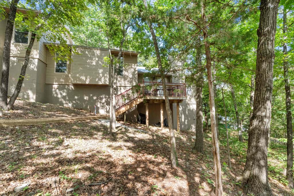 Rustic 2BR Cabin *POOL* Wooded