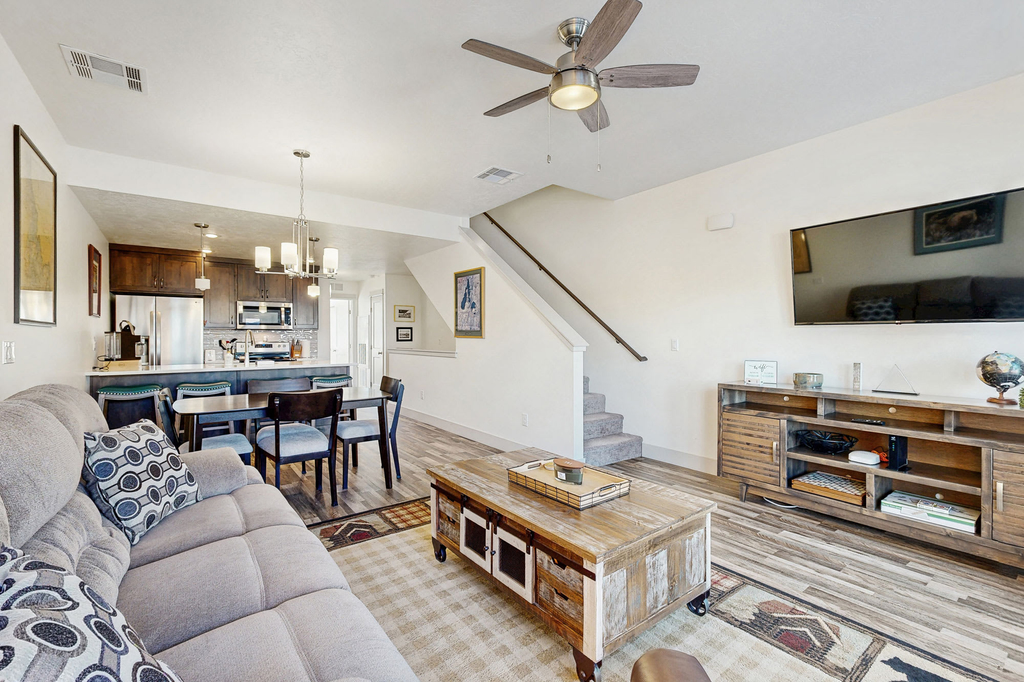 Modern McCall Retreat, Sleeps 6, Close to Lake