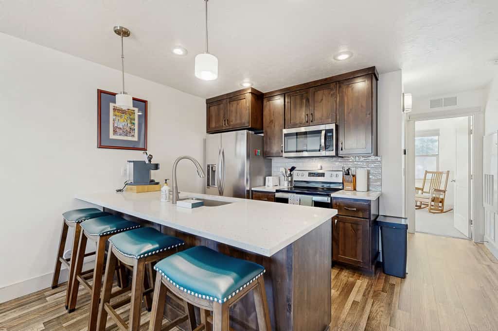 A short drive from downtown McCall, this modern townhome offers beautifully designed spaces that feel both stylish and comfortable. With three levels, there’s room to gather and space to unwind, with inviting living and dining areas throughout. Close to Payette Lake, it’s an easy base for enjoying everything the area has to offer.