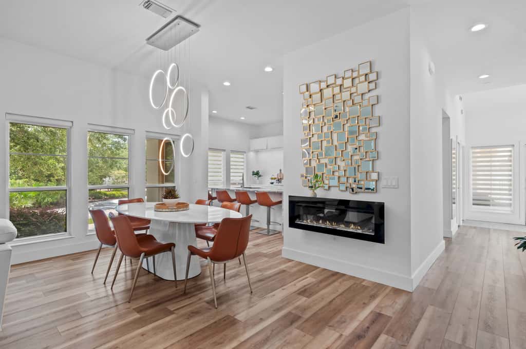 4BR oasis, community pool, 5 min to beach