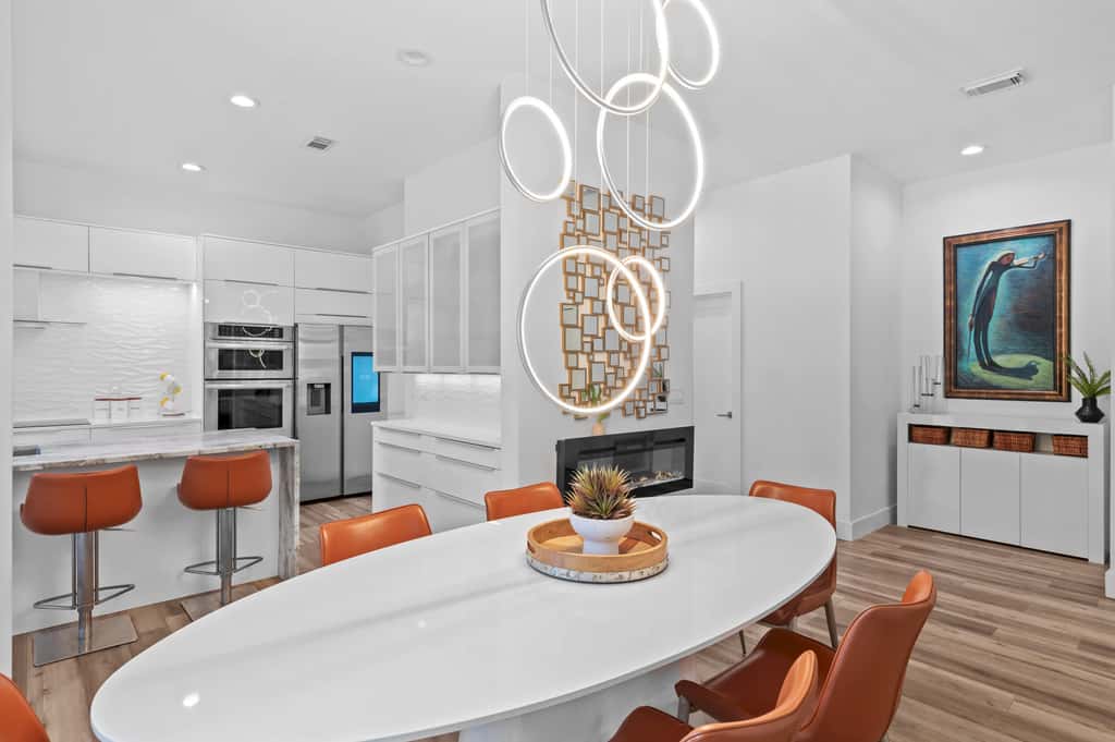 4BR oasis, community pool, 5 min to beach