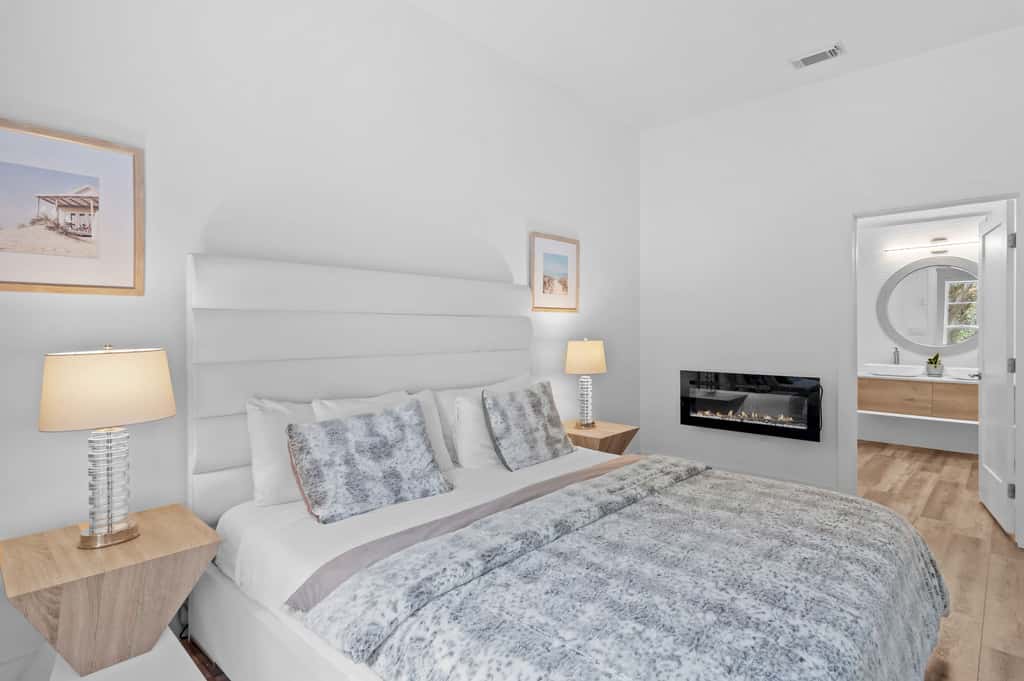 4BR oasis, community pool, 5 min to beach