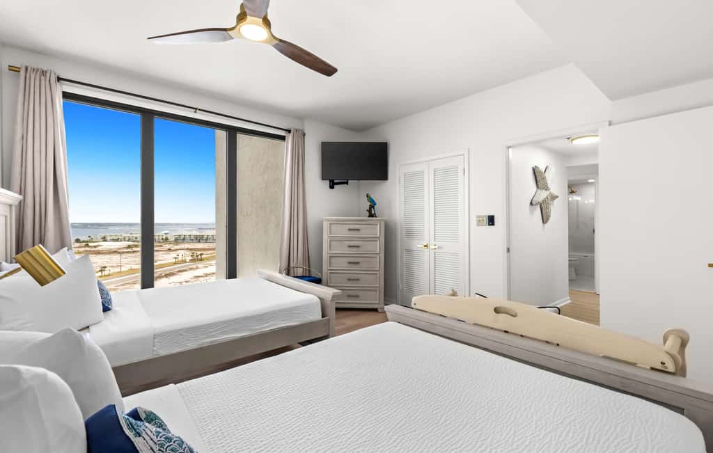Fully remodeled ocean front condo with views, pool