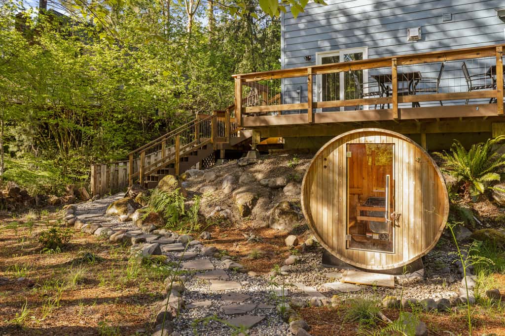 Riverfront retreat with panoramic river and forest views