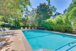 Renovated One-Level Walk to Beach 1 BR Condo