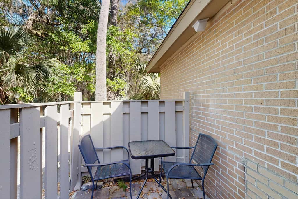 Renovated One-Level Walk to Beach 1 BR Condo