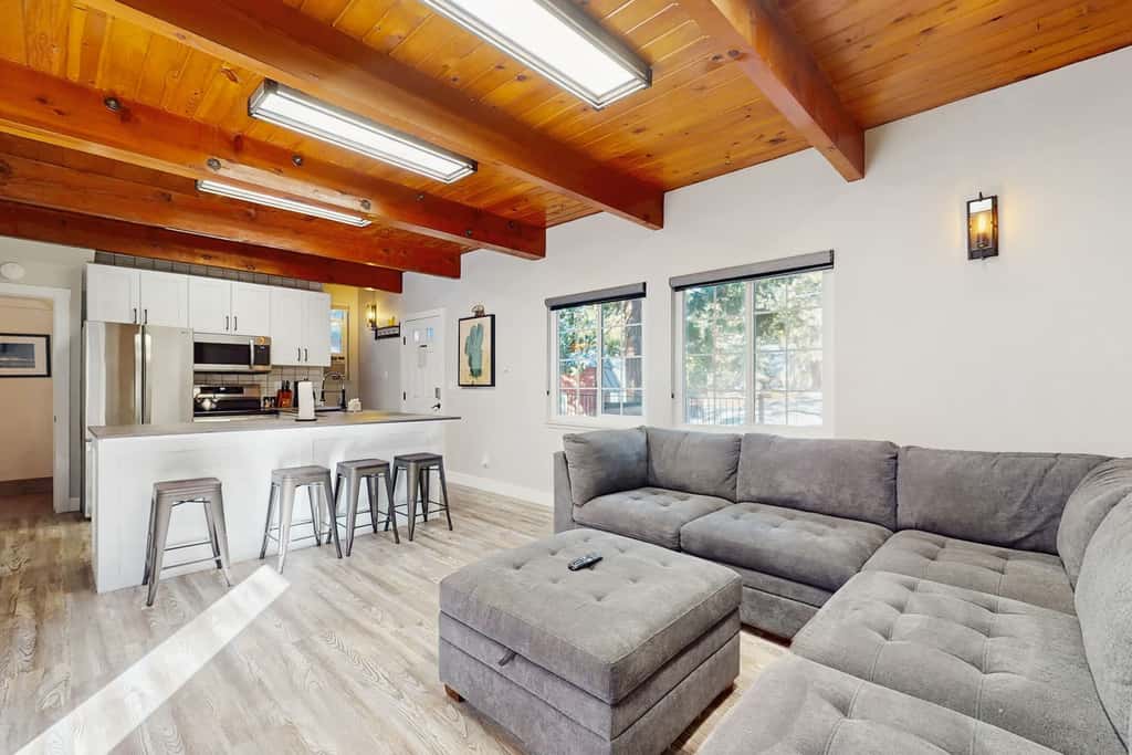 Rustic-modern Kings Beach cabin with fire pit, BBQ decks, and a private yard—perfect for year-round Tahoe getaways!