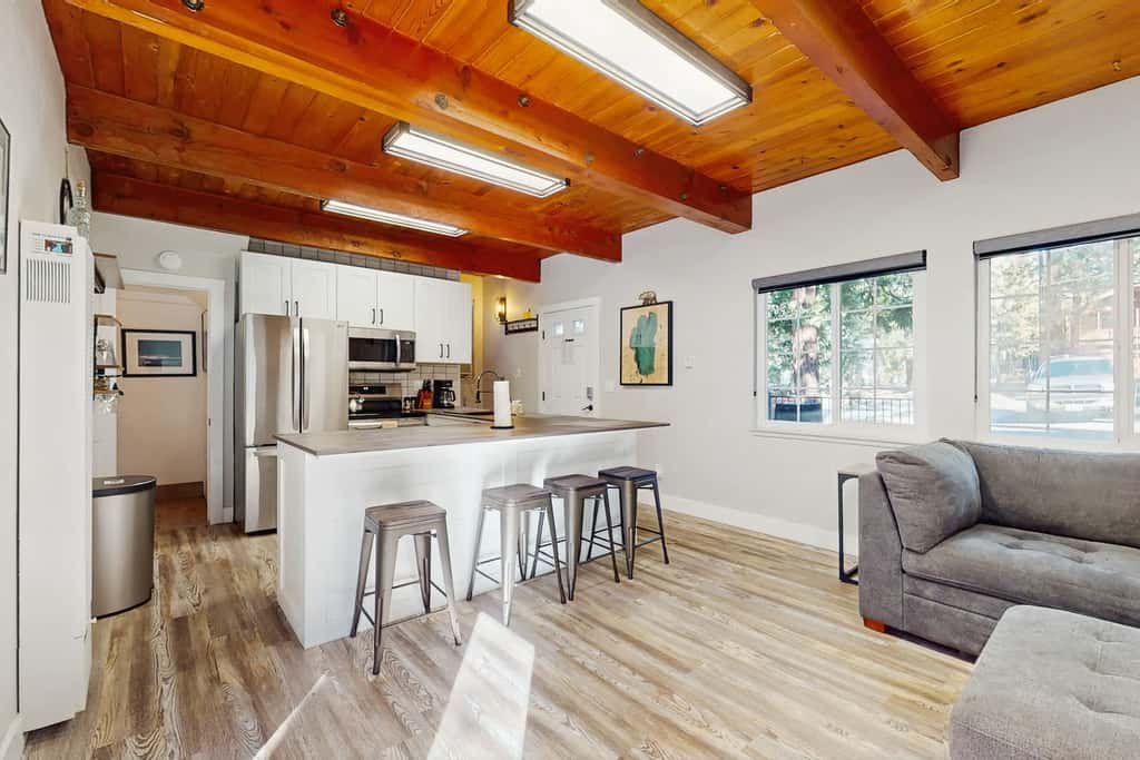 Rustic-modern Kings Beach cabin with fire pit, BBQ decks, and a private yard—perfect for year-round Tahoe getaways!