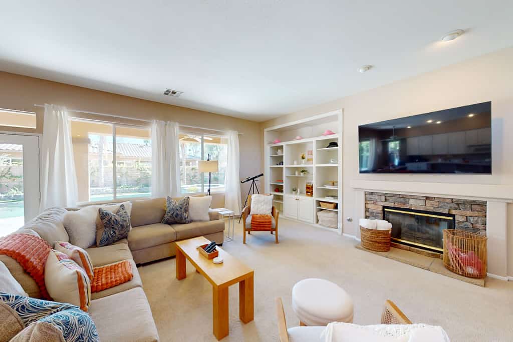 Palm Desert retreat with private pool, fireplace, & W/D & Pet Friendly