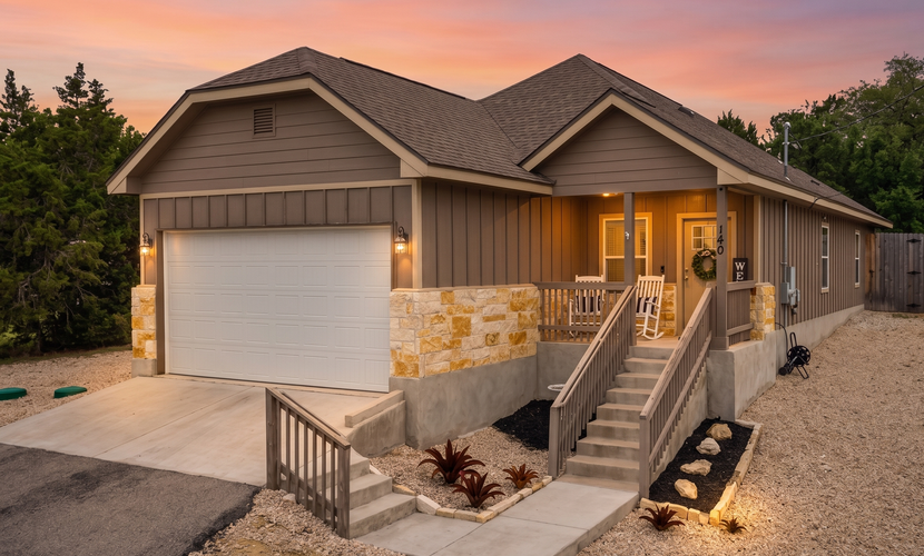 3BR Modern Home in Canyon Lake | 1 mile from Public Boat Ramp