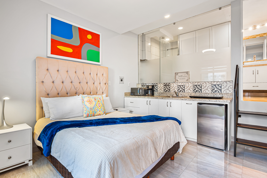 Morgan Residences 603 @ Boutique Hotel with pool, gym & spa