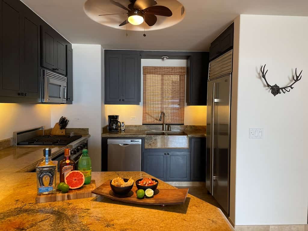 Inside a gated community within a few steps from the magnificent Sea of Cortez, a short elevator ride will lead into a glorious place you can call home.