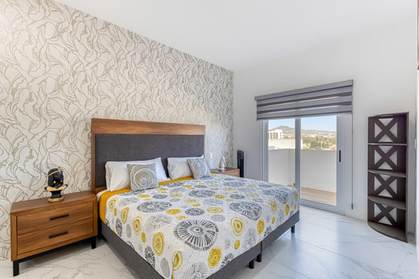 Experience the perfect blend of luxury, comfort, and breathtaking ocean views in our two-bedroom apartment at Marea Los Cabos.
• One king-size bed, one double bed, and one sofa bed
• Private balcony with views and an in-unit washer and dryer
• Fully equipped kitchen, central AC, fast Wi-Fi
• Short drive to Cabo’s oceanfront, vibrant downtown, and top attractions
• Access to an on-site gym and fitness room
• Single-level layout offering easy, step-free access throughout
• Available laundry center