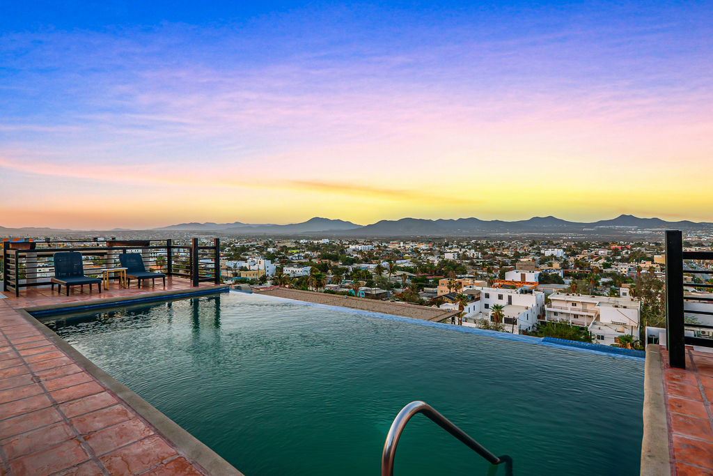 Morgan Residences 508A @ Boutique Hotel with pool, gym, spa