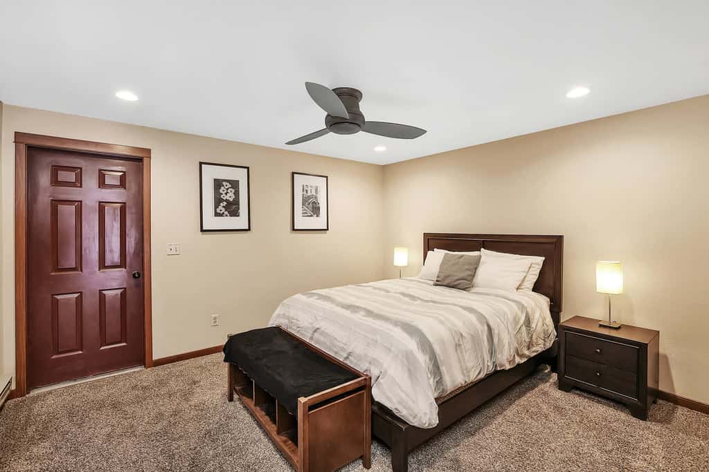 Sunny McCall Getaway Sleeps 8, Pool & Walk To Lake