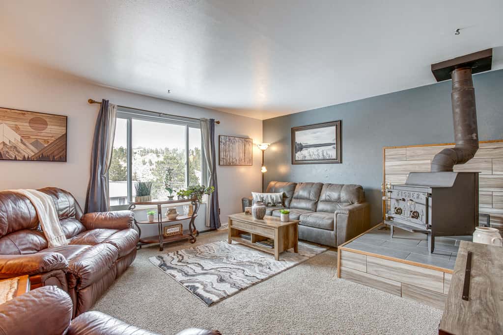 Near Red Rocks, Hiking & Skiing: Kittredge Condo!