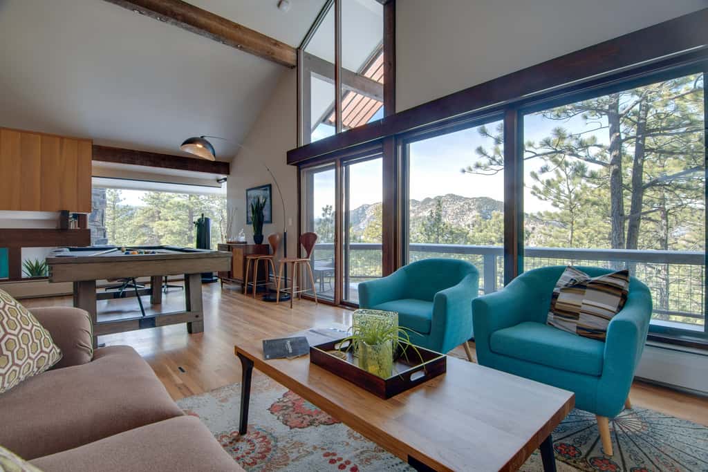 Chic Boulder Mountain Home w/ Hot Tub + Views