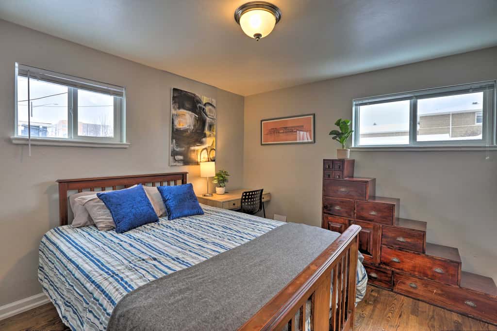 Location! Outdoor Living Hot Tub Walkable Denver