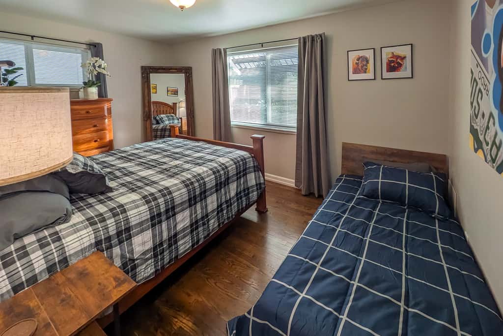 Location! Outdoor Living Hot Tub Walkable Denver