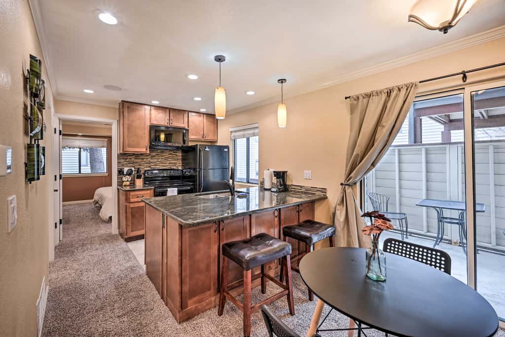 Condo w/ Patio & Pool Access in Greenwood Village!