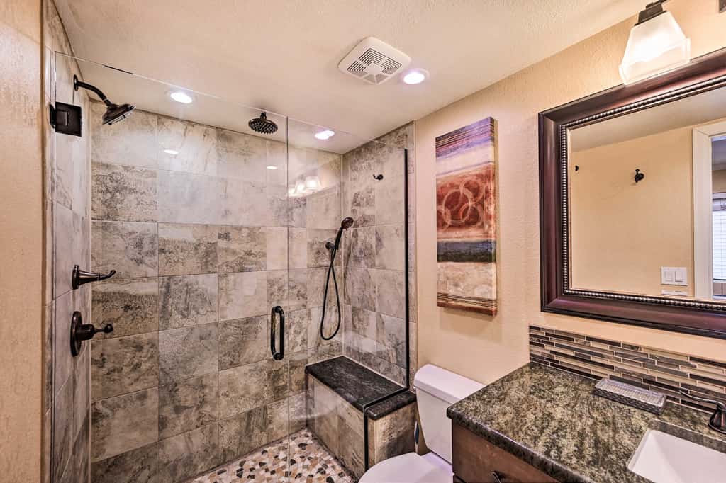 Condo w/ Patio & Pool Access in Greenwood Village!