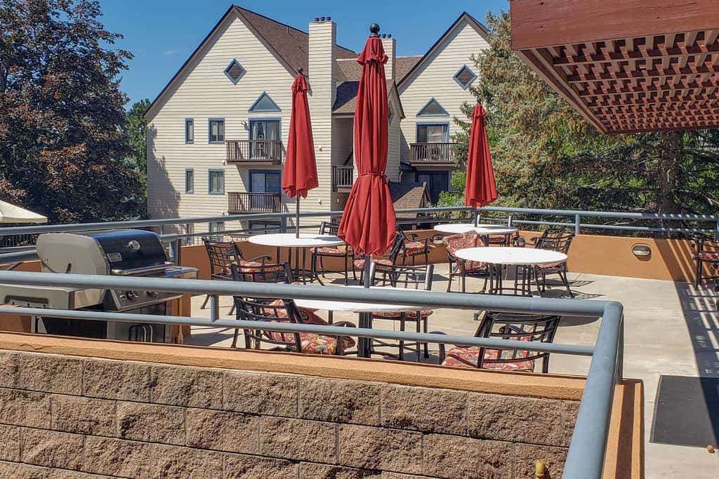 Condo w/ Patio & Pool Access in Greenwood Village!