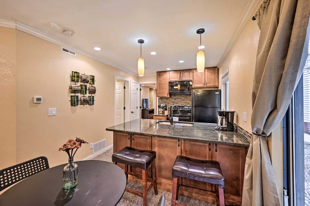 Condo w/ Patio & Pool Access in Greenwood Village!
