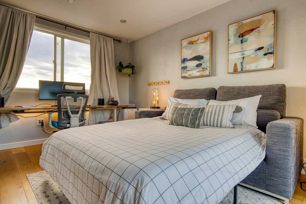 Walk to Empower Field: Townhome w/ Hot Tub!