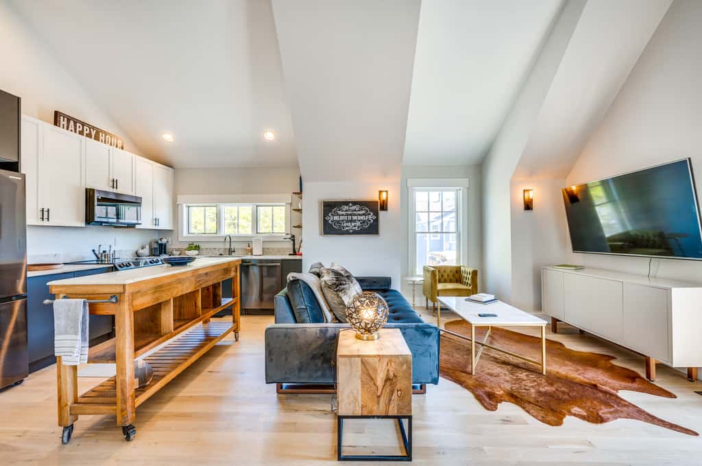 14 Mi to Dtwn Denver: Sleek Westminster Home