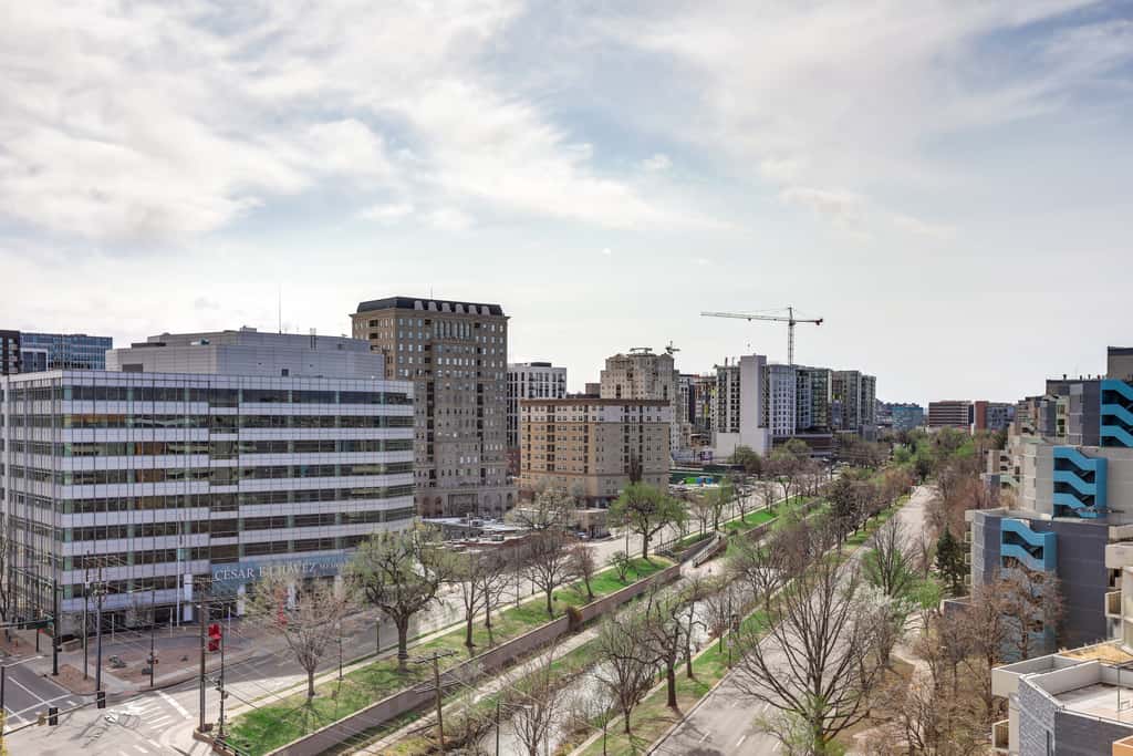 < 1 Mi to Downtown Denver: Condo w/ Pool Access!