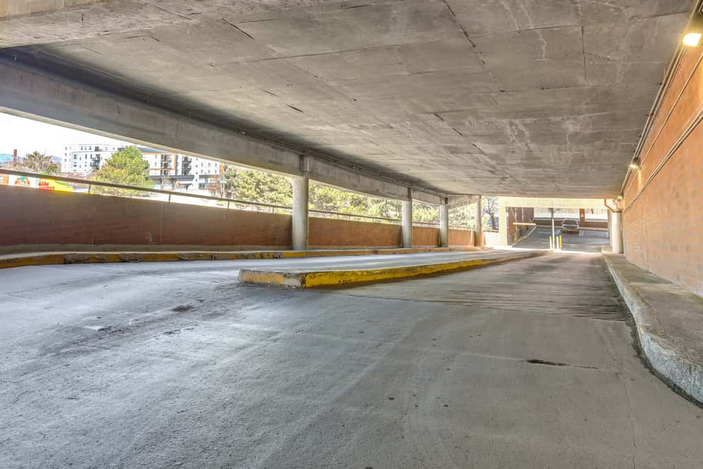 < 1 Mi to Downtown Denver: Condo w/ Pool Access!