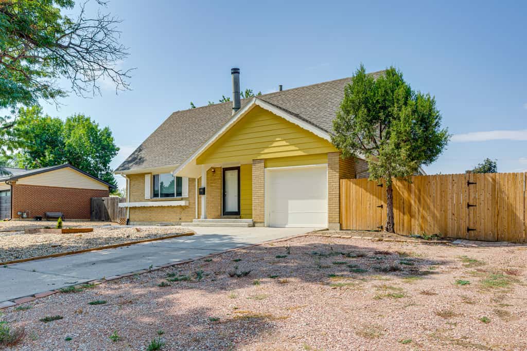 Aurora Medical Hub Rental: < 1 Mi to Hospitals