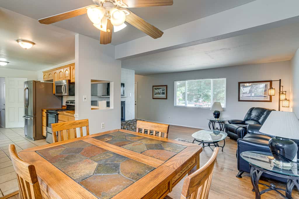 Aurora Medical Hub Rental: < 1 Mi to Hospitals