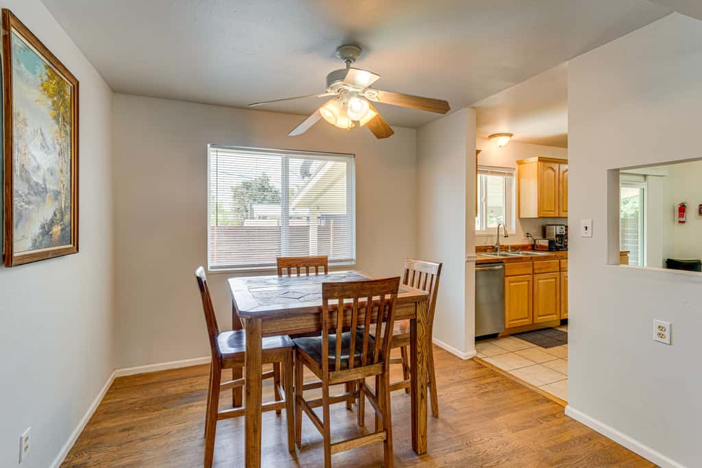Aurora Medical Hub Rental: < 1 Mi to Hospitals