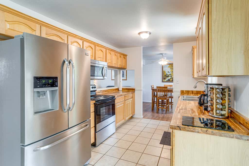 Aurora Medical Hub Rental: < 1 Mi to Hospitals