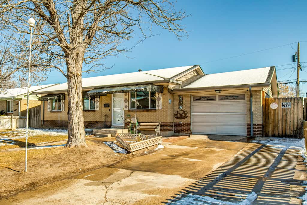 Hot Tub, Fire Pit! Group-Ready Stay Near Denver