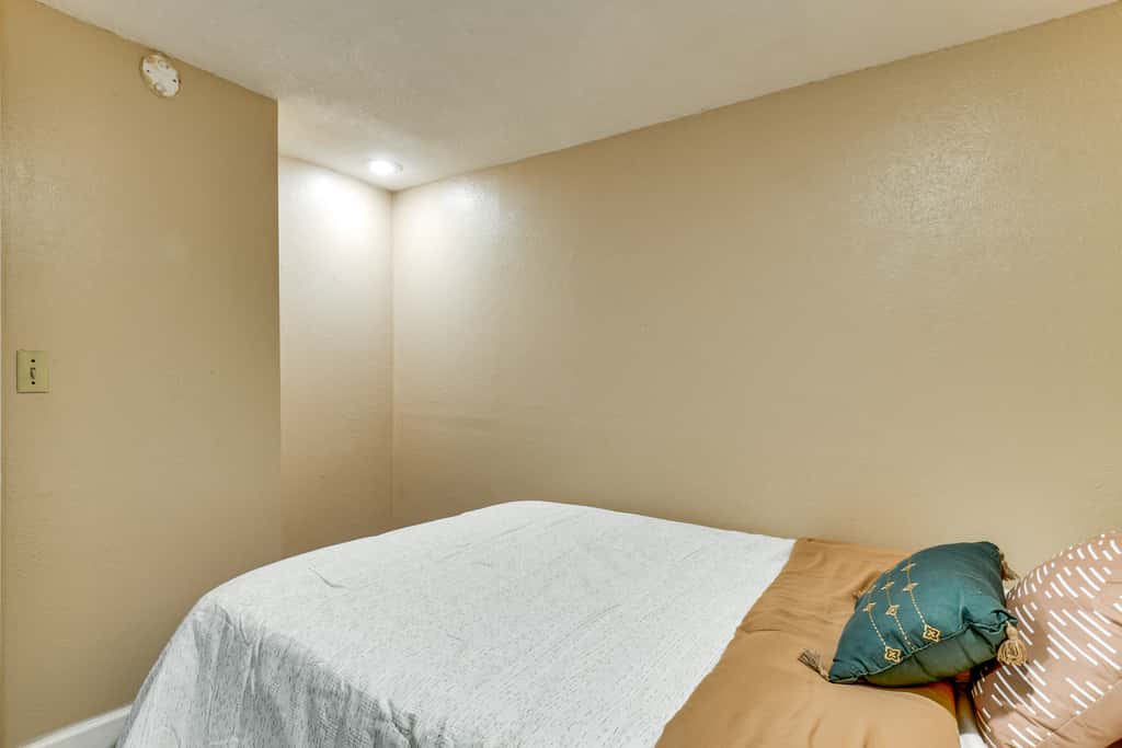 Extended Stay in Denver Area! Pet-Friendly Retreat