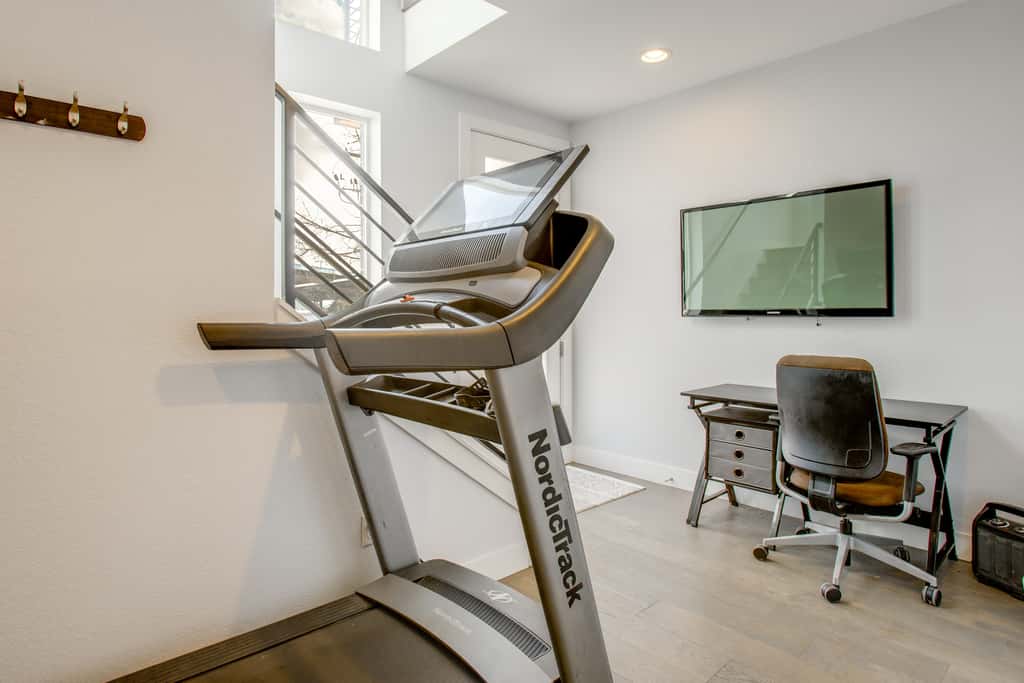Walk to Bars! LoHi City-View Haven w/ Hot Tub